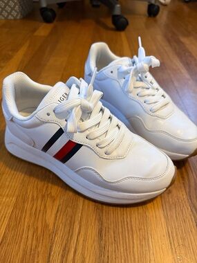 Hilfiger Sneakers Size 7